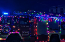 Коледна пожарна стана шейна на Дядо Коледа в Пловдив