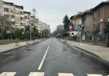 Откриха новоремонтирана улица в “Източен“ за над 3 млн. лв, част от жителите са недоволни