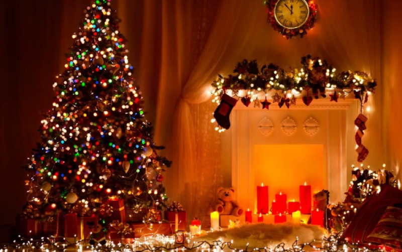 От искрата на Едисон до LED магията: как една идея промени елхата завинаги