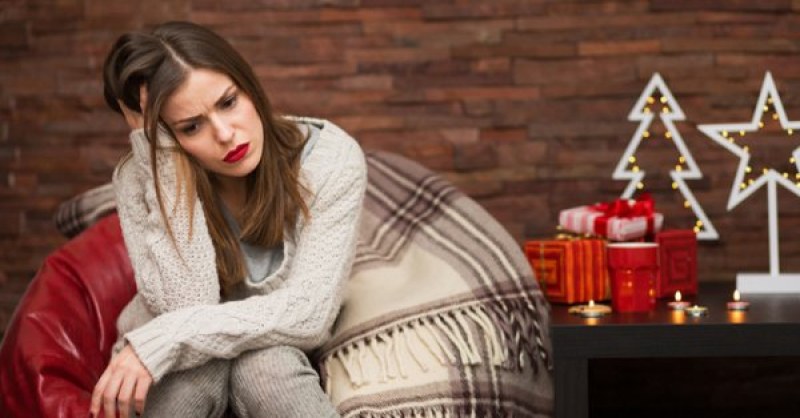Психолог за празничната депресия - невидимия спътник, който съсипва