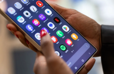 Смартфоните ще поскъпнат догодина заради недостиг на чипове