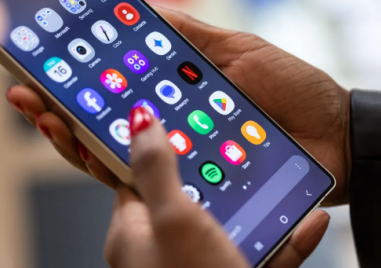 Смартфоните ще поскъпнат догодина заради недостиг на чипове