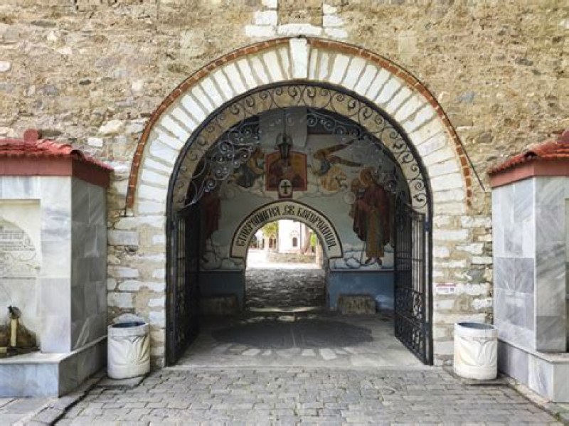 Бачковският манастир очаква хиляди вярващи за Рождество Христово