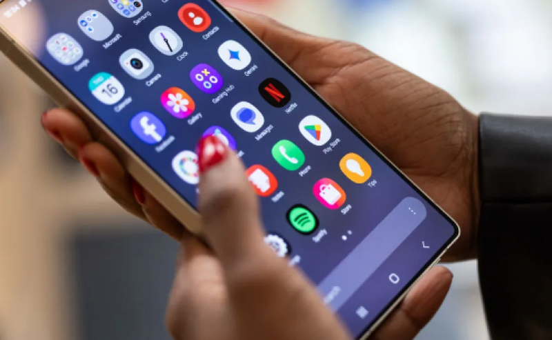 Смартфоните ще поскъпнат догодина заради недостиг на чипове