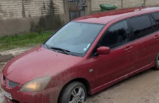 Кола пропадна на улица в Рогош