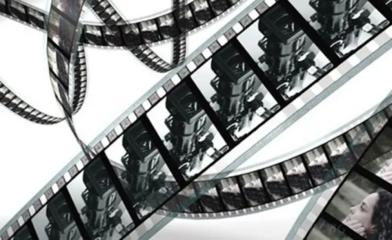 28 декември - ден на киното, първата публична демонстрация на “движещи се фотографии“