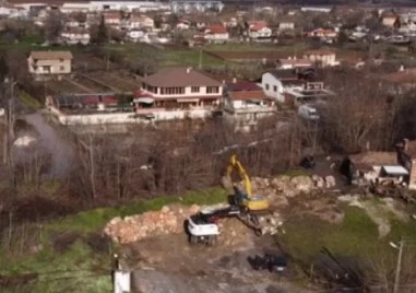 След заплахи от кмета на Гелеменово: Спират работата по възстановяване на скъсаната дига