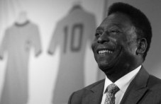 3 години без легендарния Пеле