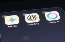 Психиатри предупреждават: Дългото общуване с ChatGPT води до тежки симптоми