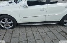 И село Устина посрещна Нова година без ток, нарязаха гумите на кметицата СНИМКИ