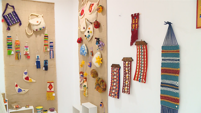 Деца със Синдром на Даун се учат на занаяти в Пловдив