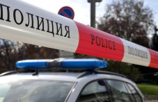 Мъж се простреля край Съединение