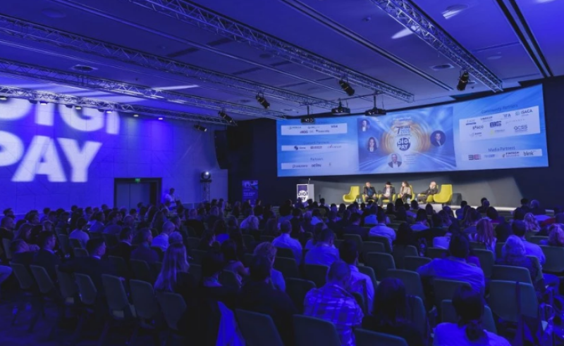 Бизнесът и еврото - важни стъпки за заплати, данъци и осигуровки в първите месеци от еврото