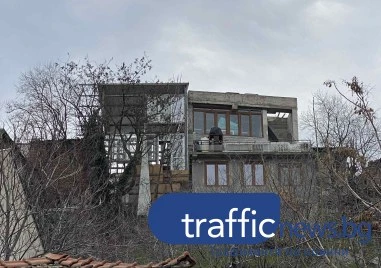 “Наколно жилище“ се появи в подножието на Бунарджика, строят го без разрешителни