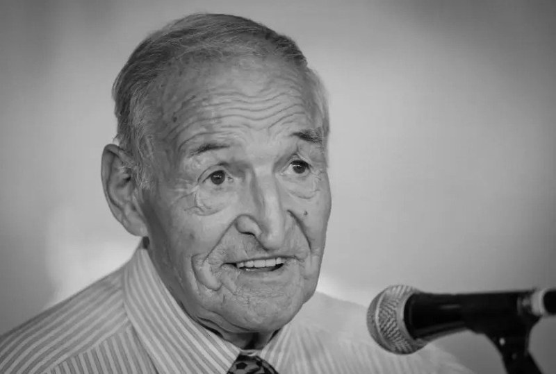 Погребват Димитър Пенев днес