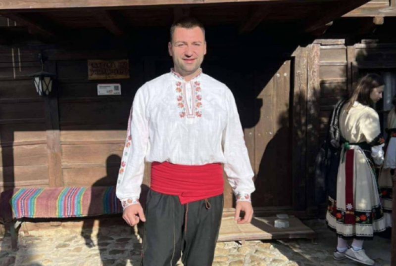 Стефан Читалов спаси кръста в Брезово