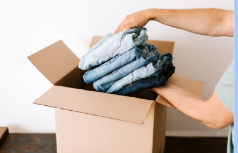 Нова кампания събира дрехи за бежанци и хора, търсещи закрила