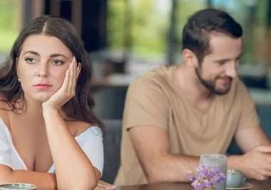 Признаци, че вече не сте партньори, а просто съквартиранти