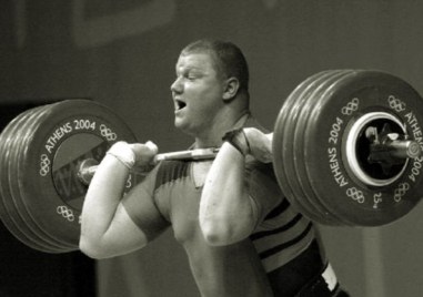 Да си спомним за Величко Чолаков-Железния - единствен с олимпийски медал при супертежките щангисти