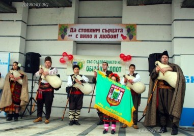 Старопланинският събор в Сопот - с конкурси за вино, ракия, творби, любов и “Вазов мустак“