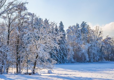 Студ сковава България, жълт код в 18 области
