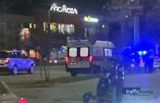 Блъснаха мъж с тротинетка на пловдивски булевард, откаран е в болница