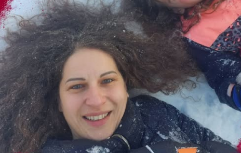 Млада жена и майка се бори с тежък рак и има нужда от помощ