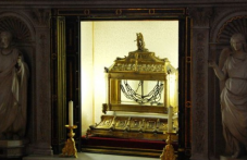 Честните вериги на свети апостол Петър почита Църквата