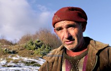 Самотата на един мъж в изчезващо село в Родопите