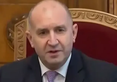 Президентът обяви на кого връчва третия проучвателен мандат