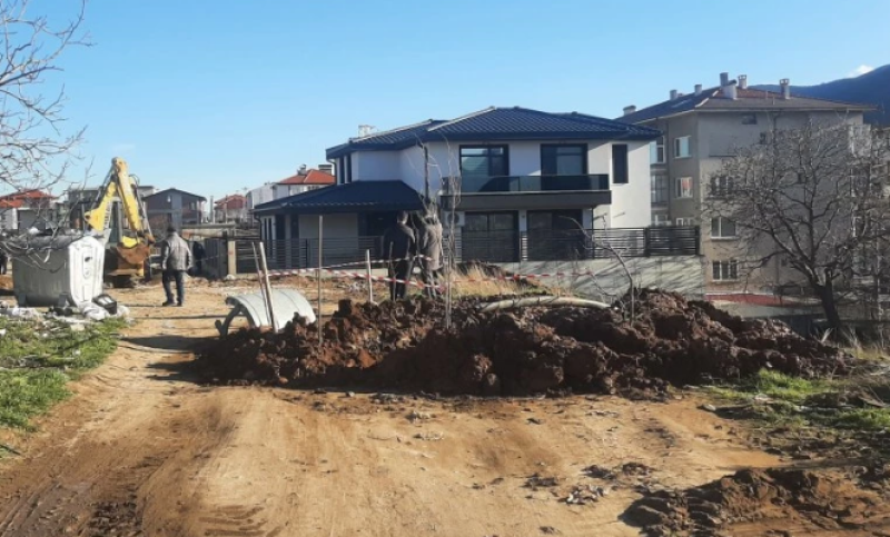 Нова авария след ремонта пак остави Асеновград без вода