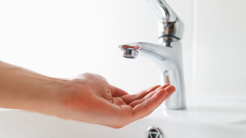 Трети ден без вода и напрежение в Асеновград