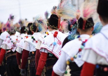 Обичаят Куди продължава в Съединение със сурвакарите и много музика
