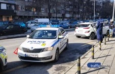 Шофьор се заби в стълб в центъра на Пловдив