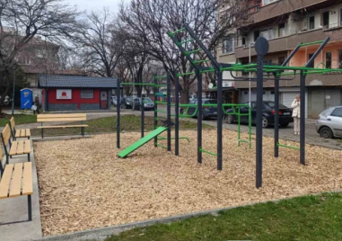 Две нови площадки за фитнес на открито направиха в „Южен“