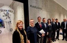 Откриха заседателна зала “Карлово“ в администрацията на германски град