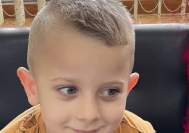 Малкият Аксай - още едно детенце, което се бори с рак и има нужда от помощ