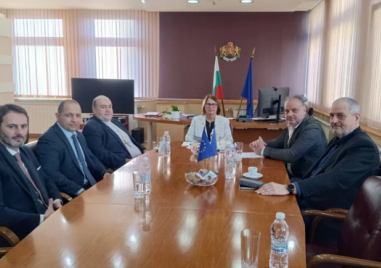 Областният управител се срещна с новоназначения католически епископ монсеньор Румен Станев