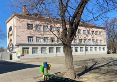 След години очакване: Училище в Пловдив се сдобива с физкултурен салон за 2 млн. лв.