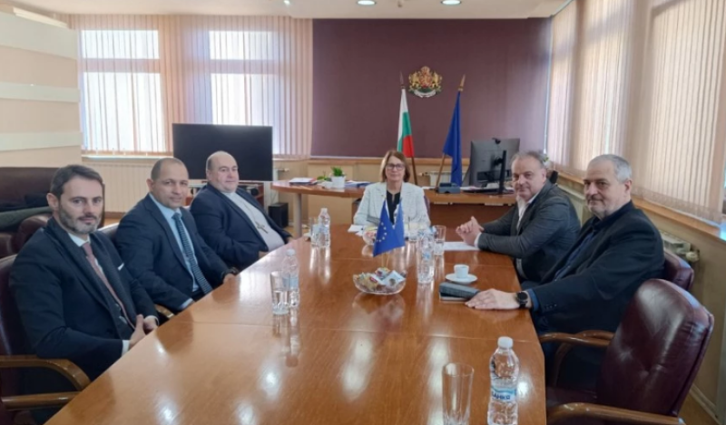 Областният управител се срещна с новоназначения католически епископ монсеньор Румен Станев