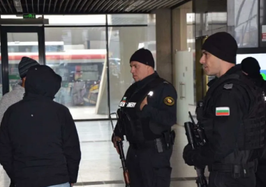 Проверки, жандармерия и наблюдение - какво се случва по влаковете у нас