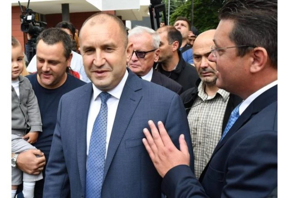 Пловдивски политици и активисти вече „напълниха“ листите на проекта на Румен Радев