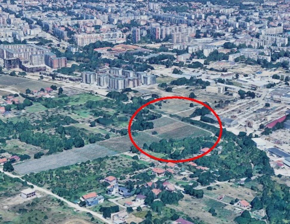 Дават 7 имота с площ от 16 дка на пловдивчанка, имала някога ниви в Прослав