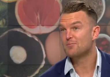 Инфлуенсъри и AI тласкат младите към опасни решения