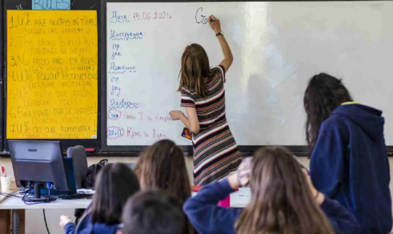 Работа в Карлово и Сопот - вижте какви места се предлагат в момента