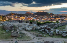 Петък в Пловдив - предимно облачен, ветровит, отново се очаква дъжд