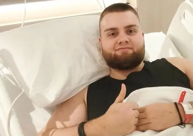 18-годишният Иво се бори след тежка катастрофа и месеци в кома