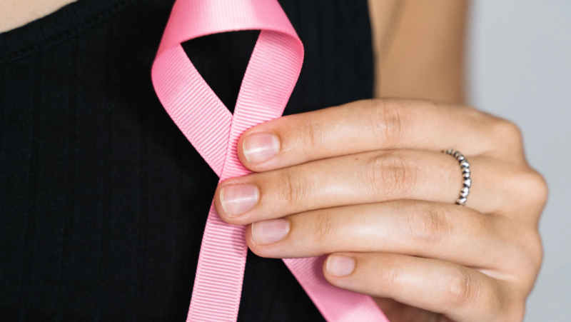 Учени: Мазнините ускоряват растежа на агресивен рак на гърдата