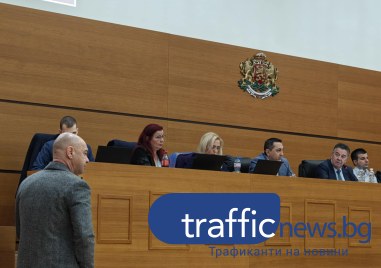 Общинари с блицкриг към зам.-кмет заради Колежа, с половин уста той призна за нередности