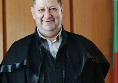 Взимаме си последно сбогом със съдия Васил Гатов в сряда